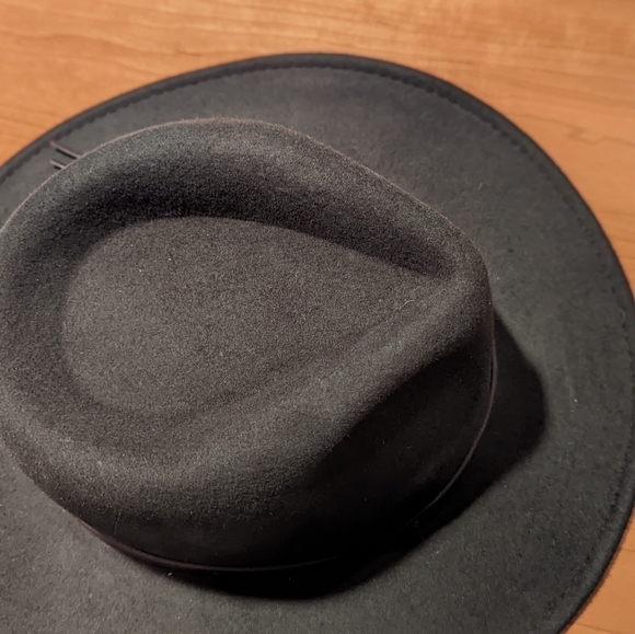 Scala wool felt hat with feather.  Brown. - Picture 6 of 6